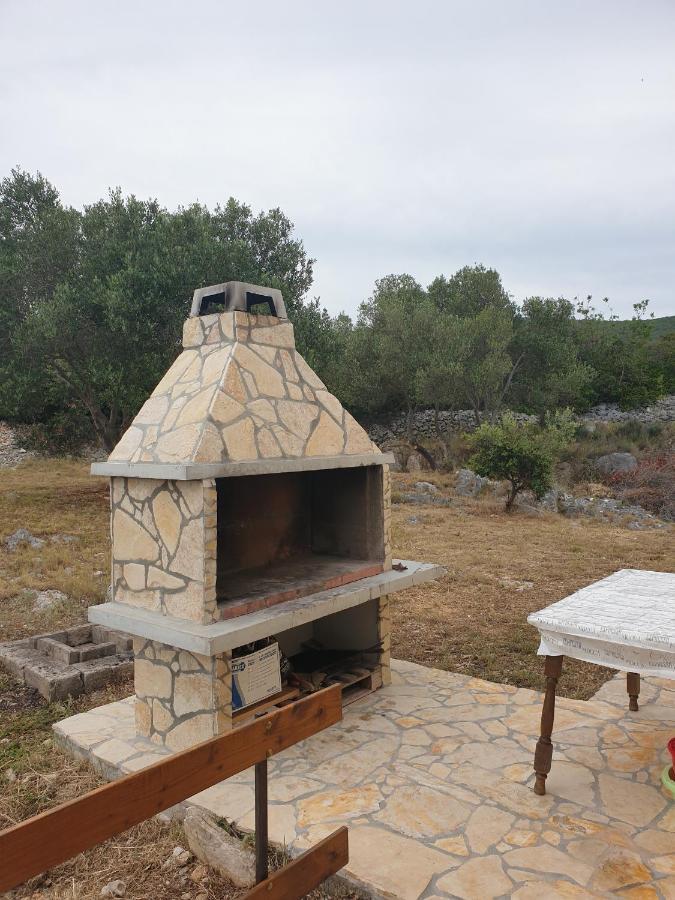 Secluded Fisherman'S Cottage Cove Zuborovica, Pasman - 321 Mrljane Bagian luar foto