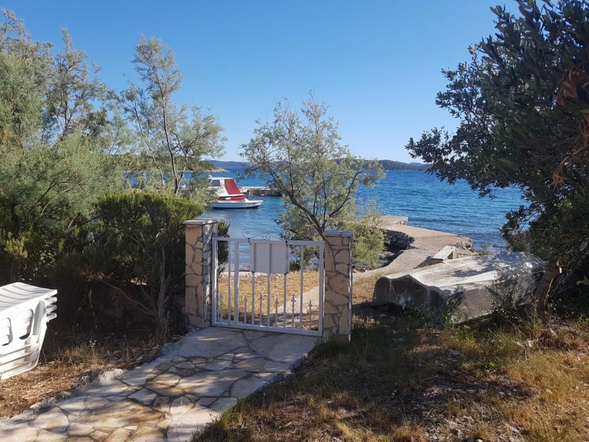 Secluded Fisherman'S Cottage Cove Zuborovica, Pasman - 321 Mrljane Bagian luar foto