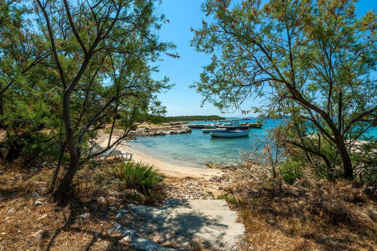 Secluded Fisherman'S Cottage Cove Zuborovica, Pasman - 321 Mrljane Bagian luar foto